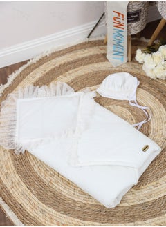 Two-Piece Newborn Baby Meds Dressed with Luxurious Lace and Cotton Inside