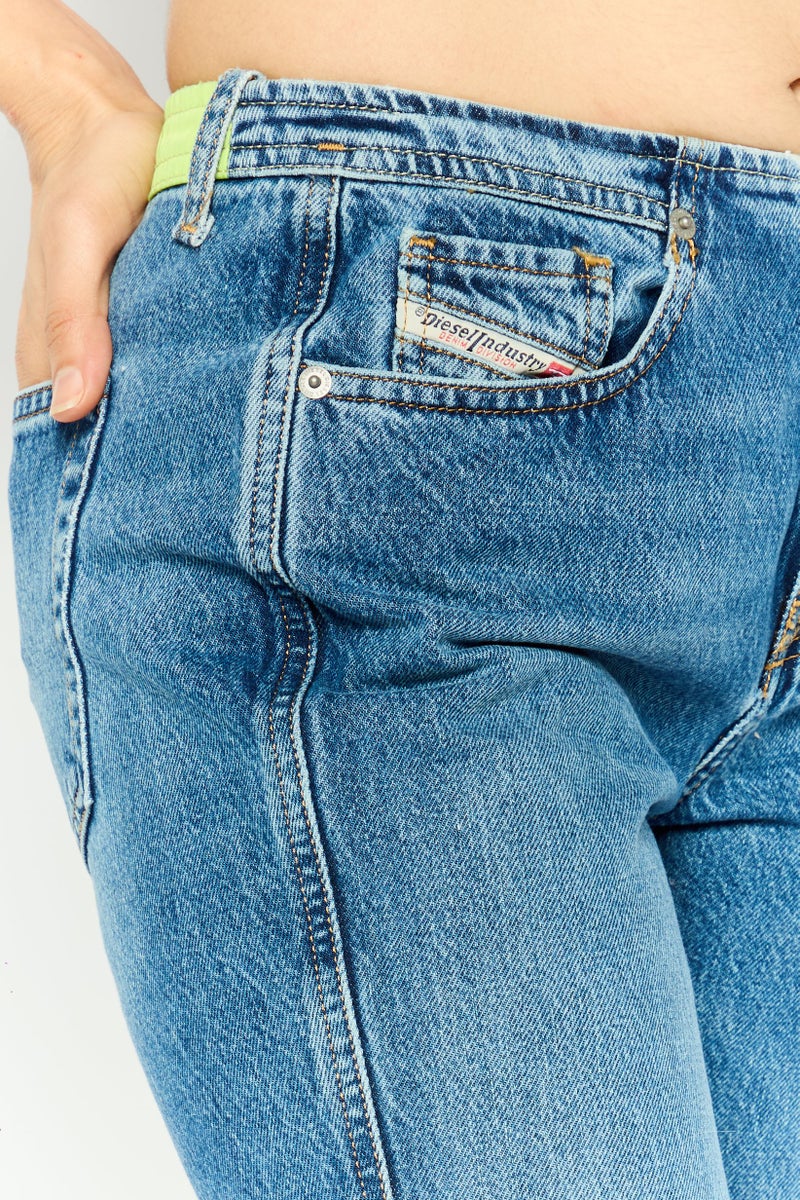 DIESEL Women D-Escription Slim Fit Solid Non Stretchable Denim Jeans, Blue - Image 3