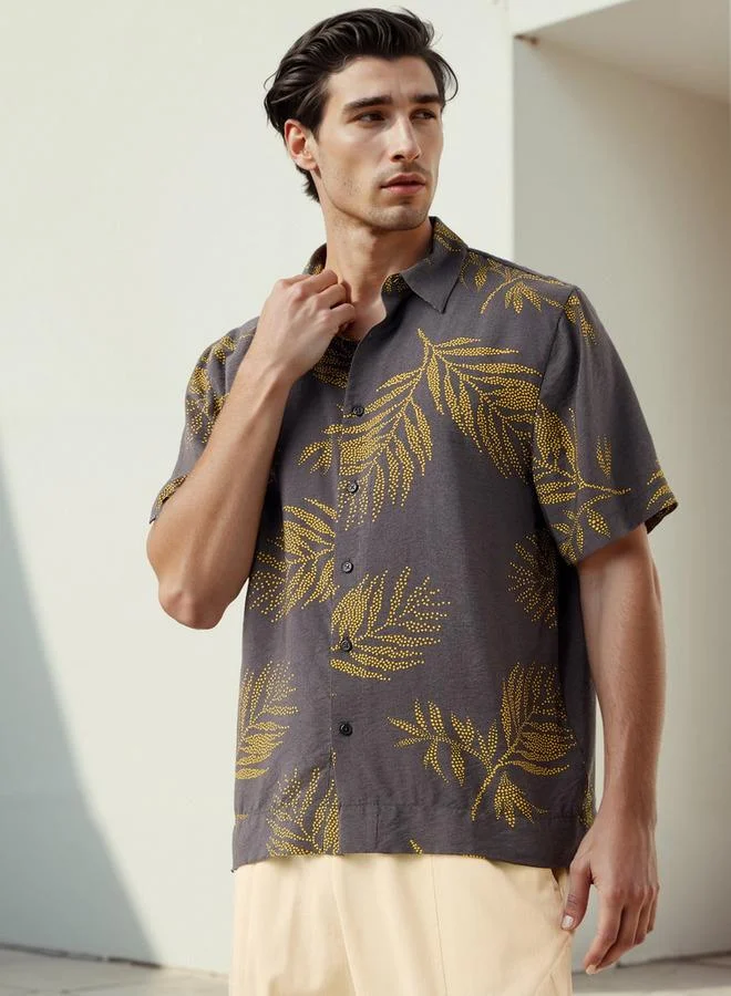 ايكونيك قميص بطبعة أوراق أيقونية شاملة