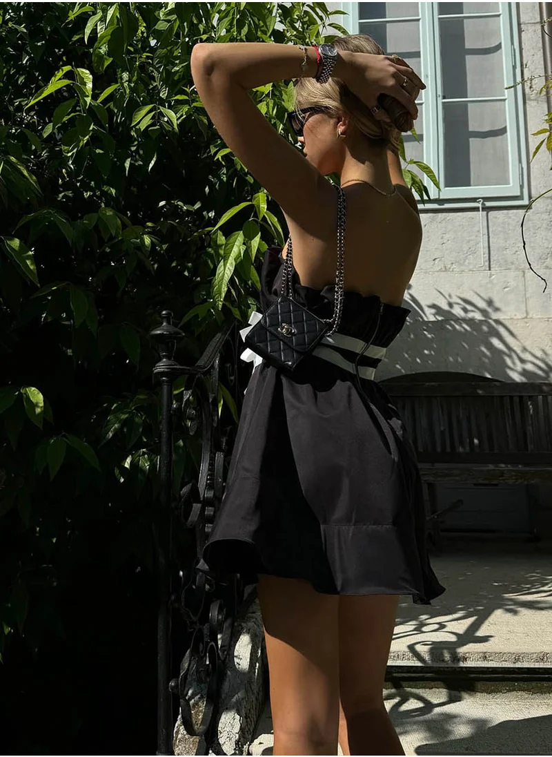 Collective The Label Frill Detailed Knoted Dress