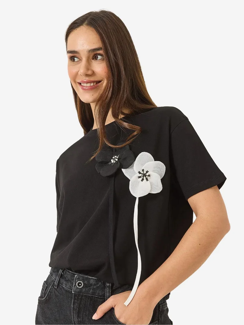 Bianco Lucci Black LUCCI Flowering Print Short Sleeve T-Shirt for Women | Best Price UAE