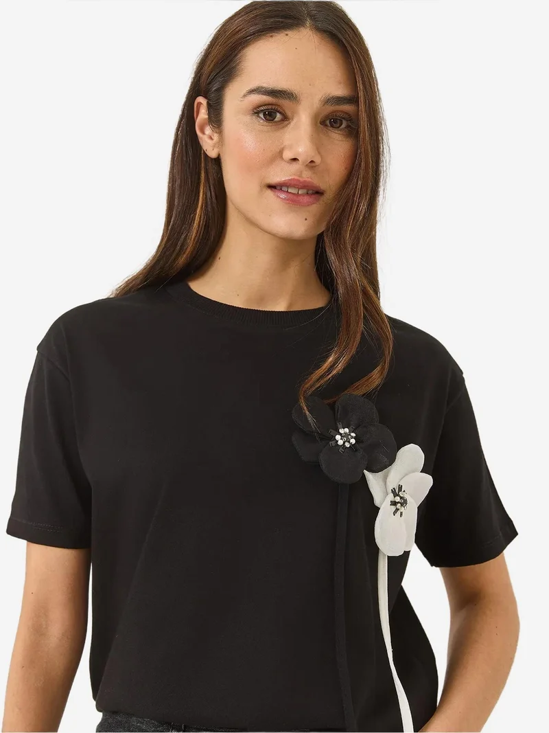 Bianco Lucci Black LUCCI Flowering Print Short Sleeve T-Shirt for Women | Best Price UAE