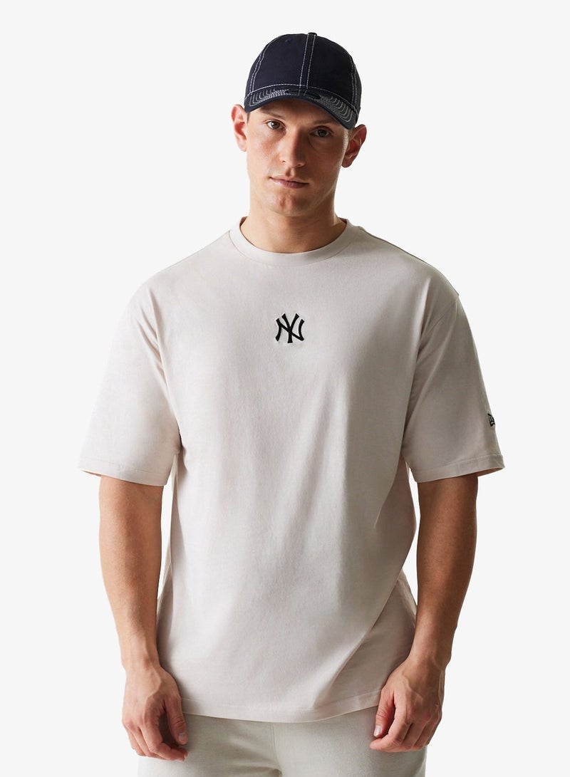 NEW ERA New York Yankees Nos Mlb Le Oversized T-Shirt - Image 1