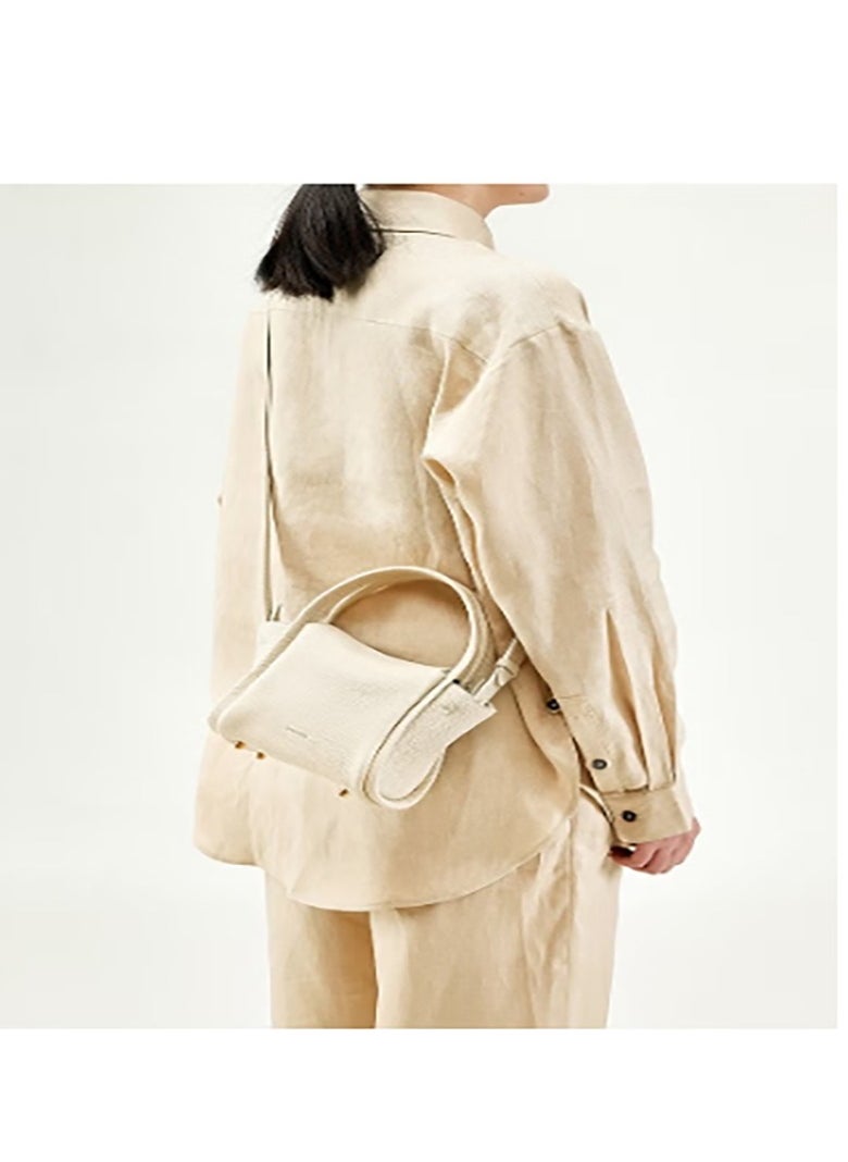 Songmont - Mini Yuanbao - Shaped Vegetable Basket - Inspired Bag: A Multifunctional Mini Bag for Hand - Holding and Crossbody Carry, Ideal for Carrying Mobile Phones - Image 1