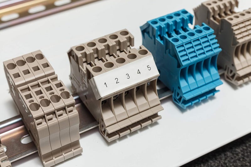 Brady Nylon Cloth Tape for BMP21-PLUS and BMP21, 9.53 mm x 4.88 m, Black on White - Image 5