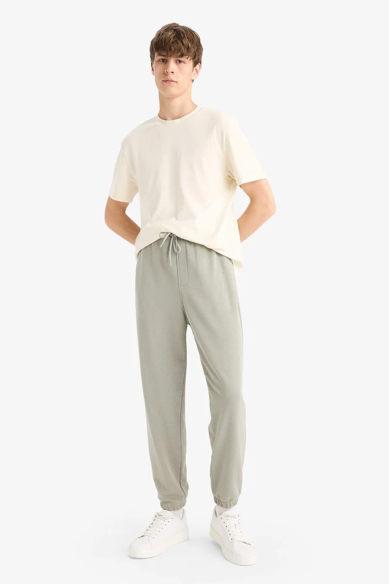 ديفاكتو Regular Fit Jogger Elastic Waist Sweatpants