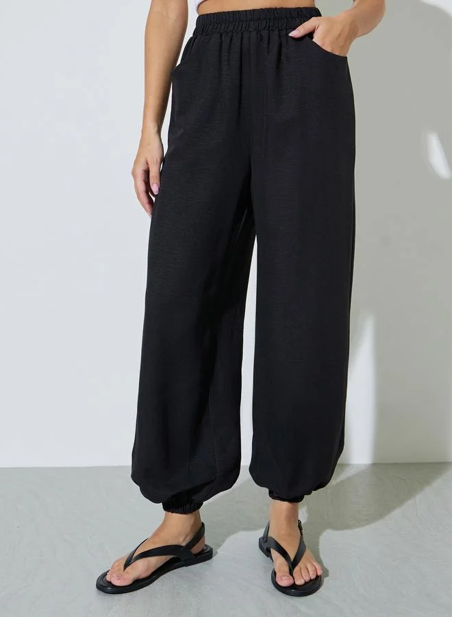 ستايلي Black Relaxed Fit Cuffed Joggers