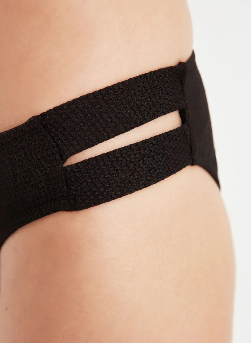 trendyol High Leg Bikini Bottom