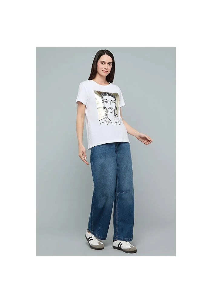 R&b  Faded Barrel Jeans with Button Closure for Women | Best Price UAE