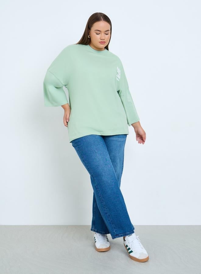 Styli Plus Size Green Oversized Graphic T-Shirt - Image 2