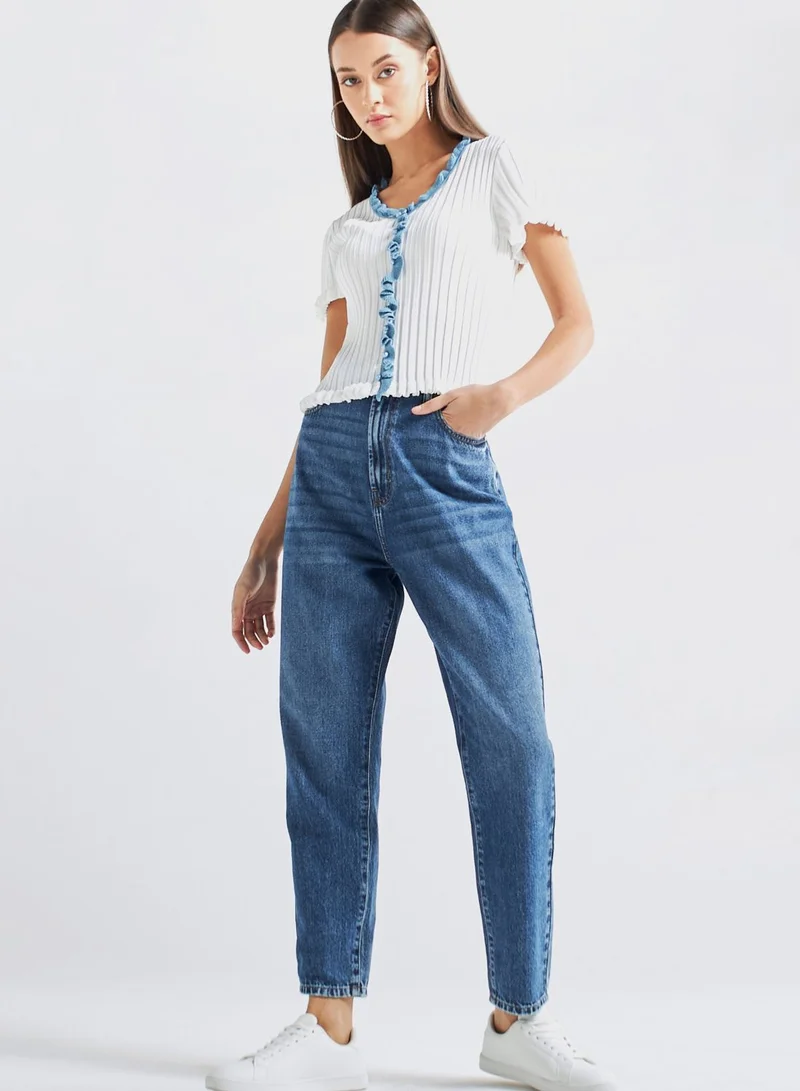 FAV Ruffle Button Detail Top