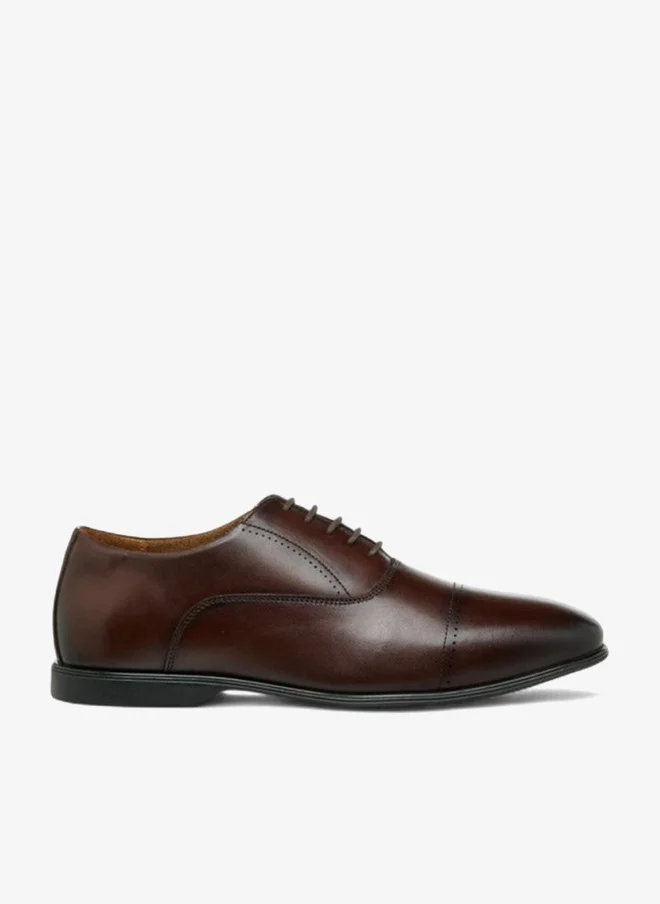 Le Confort Solid Lace-Up Oxford Shoes