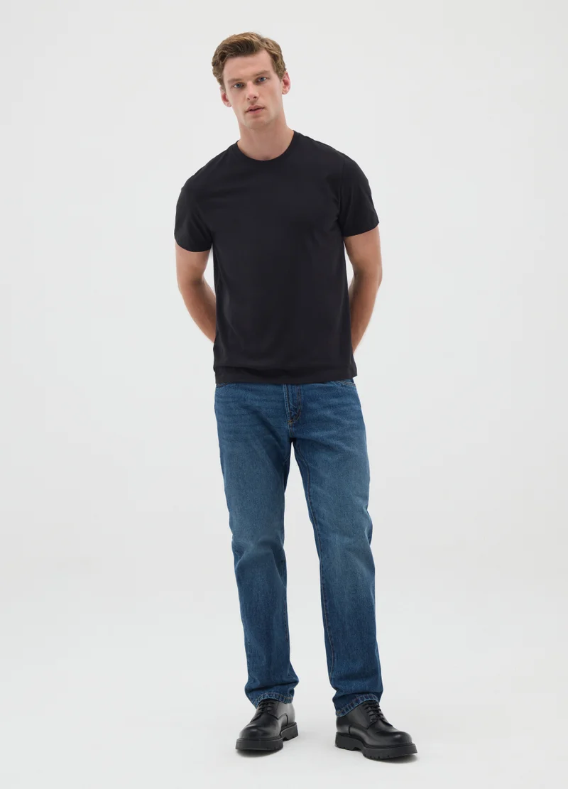 او في اس BLACK COTTON REGULAR FIT T-SHIRT