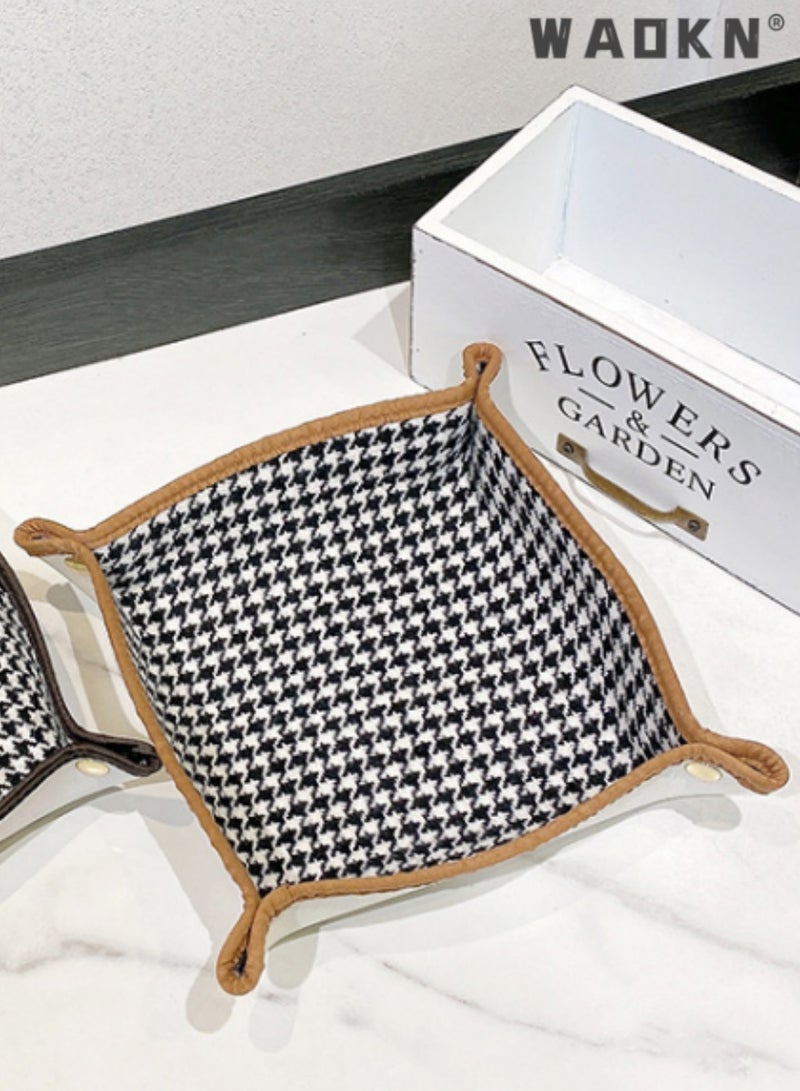 WAOKN Can be used as a storage box for watches and keys at the entrance and living room. Very suitable for organizing miscellaneous items. Fashionable and durable, adding elegance while keeping daily essentials tidy and easy to use. - Image 1