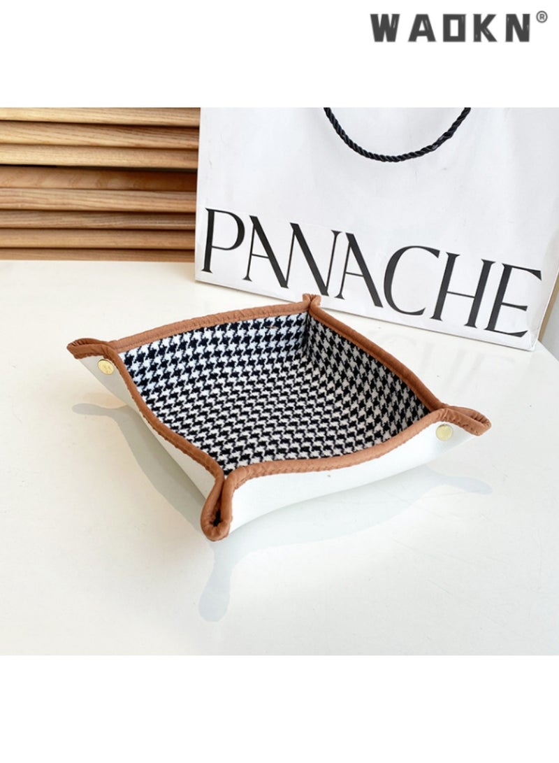 WAOKN Can be used as a storage box for watches and keys at the entrance and living room. Very suitable for organizing miscellaneous items. Fashionable and durable, adding elegance while keeping daily essentials tidy and easy to use. - Image 2