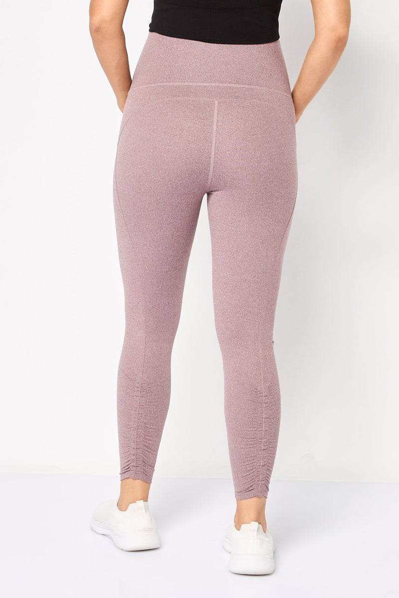 PUMA سروال رياضي للحمل بخصر مرن، لون برقوقي غامق - Image 3