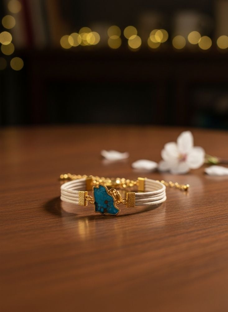 بريميم سوار مستوحى من التراث السعودي بتصميم شعار تقليدي – إكسسوار أنيق للمعصم ذو طابع ثقافي - Image 3