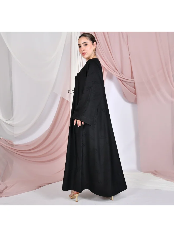 HAWRAA ABAYA Elegant black quarter-cloche abaya in summer jacquard fabric with ties