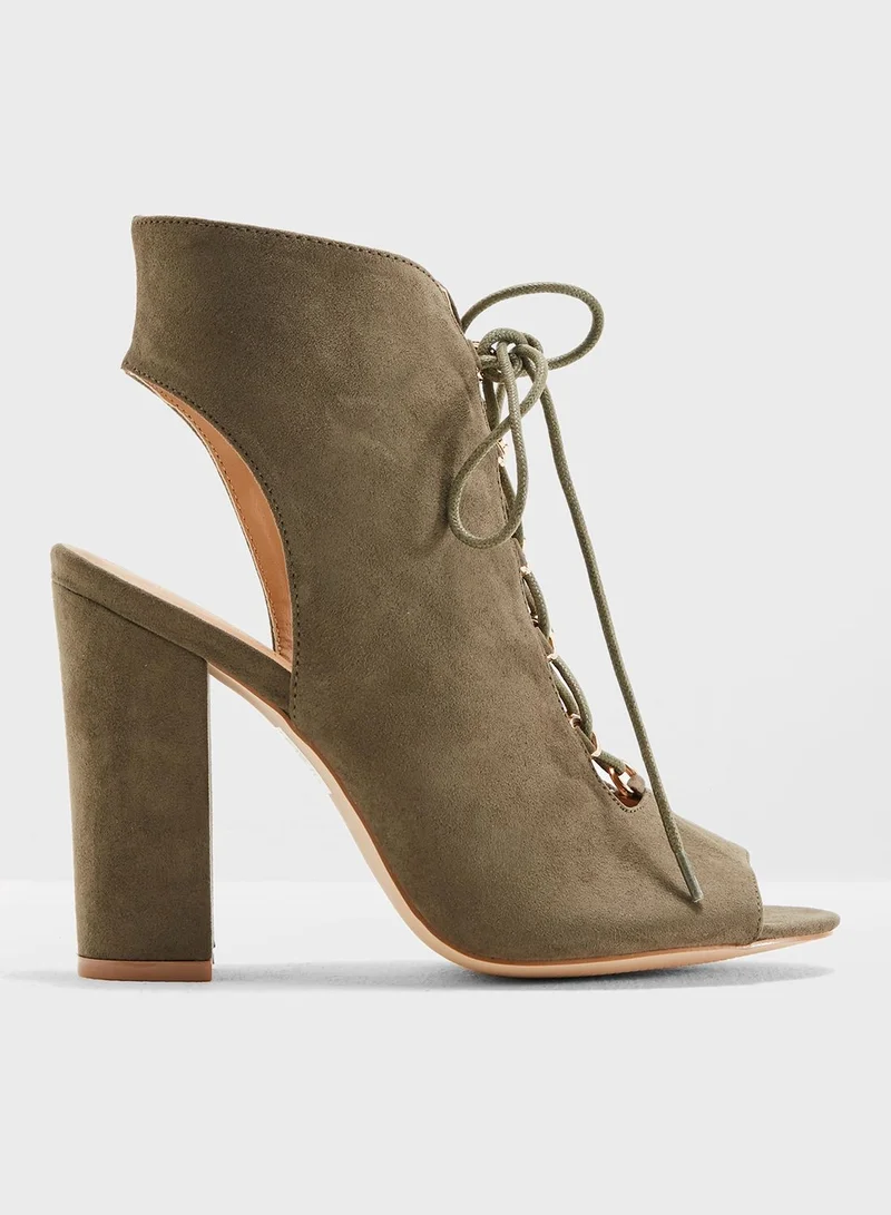 Truffle Vela Block Heel Sandal