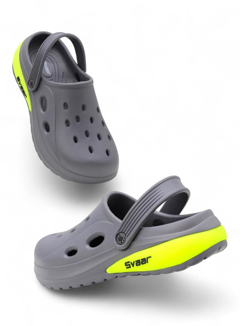 SVAAR صنادل سفار دريفت الكلاسيكية للرجال القابلة للتعديل مع حزام خلفي مريح وخفيف الوزن ومضادة للانزلاق ومقاومة للماء باللون الأسود - Image 1