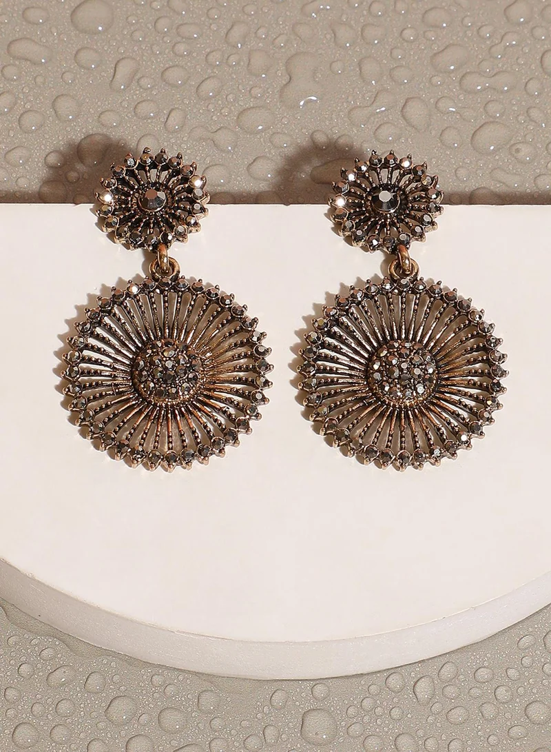 SOHI Crystal Lined Triangle Artificial Drop Earring Jewellery