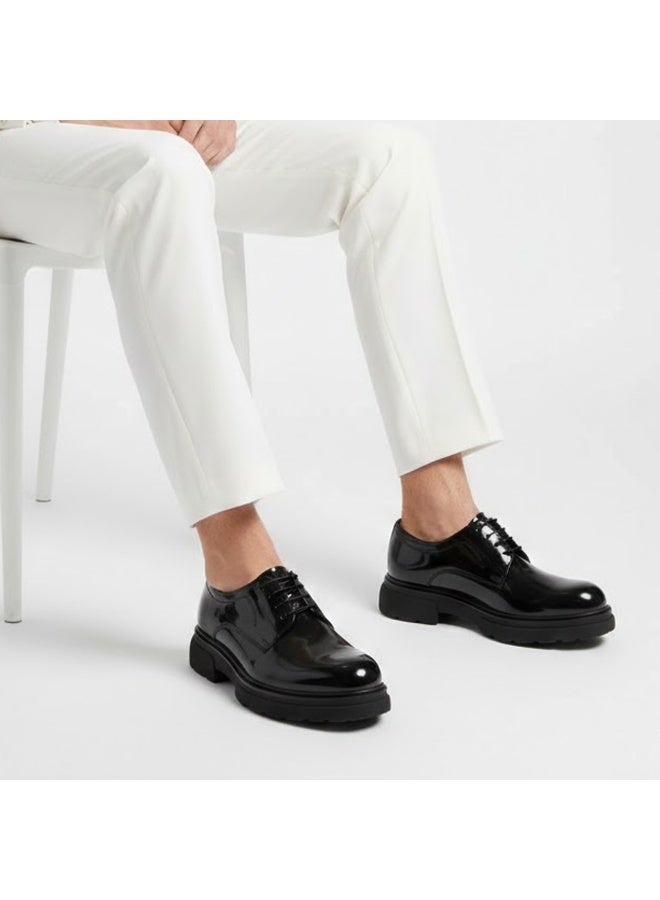 Men's Classic Formal Shoes in Patent Leather - Image 1