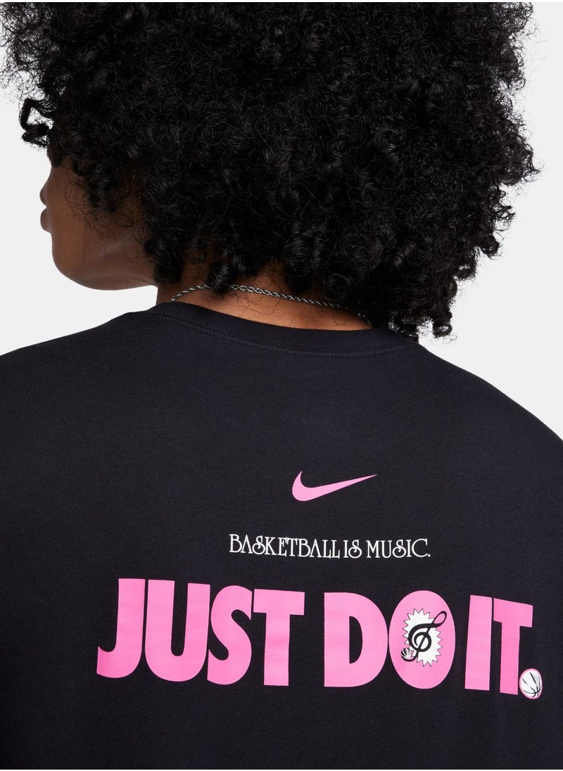 Nike - Logo Sp24 T-Shirt - Image 1