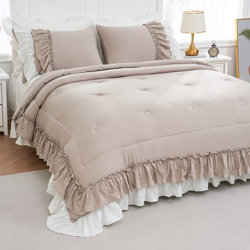 Bedding_Dreamer طقم مفروشات سرير بتصميم شابي شيك، طقم لحاف بوهيمي بحجم كينج، طقم لحاف مكشكش لغرفة النوم، ديكور منزلي، طقم سرير من الألياف الدقيقة فائقة النعومة بلون رمادي داكن، طقم لحاف ريفي أبيض مكشكش للبنات والسيدات - Image 1