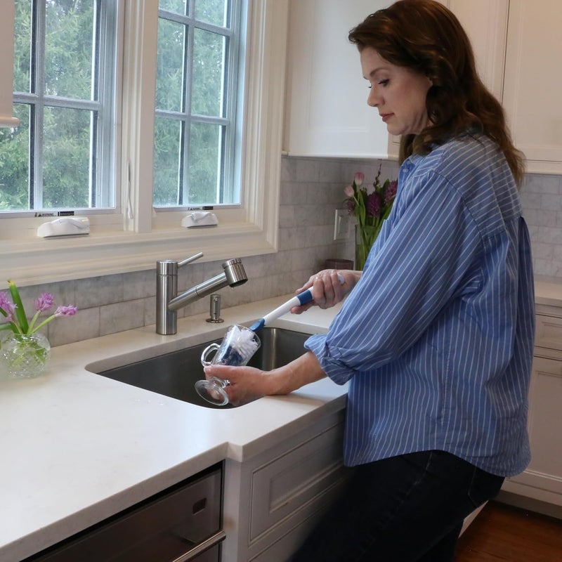 Unger 16 Flexible Glass and Bottle Scrub Brush ExtraLong NonScratch Cleaning Scrubber for Water Bottles Travel and Coffee Mugs Pitchers Vases Decanters Glassware - Image 3