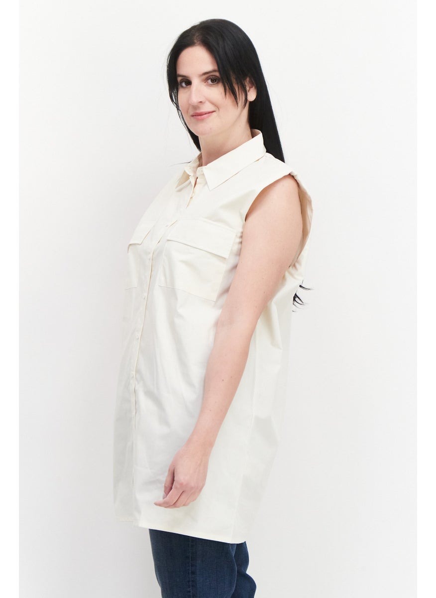 NOISY MAY Women Petite Spread Collar Sleeveless Solid Top, Beige  - Image 2