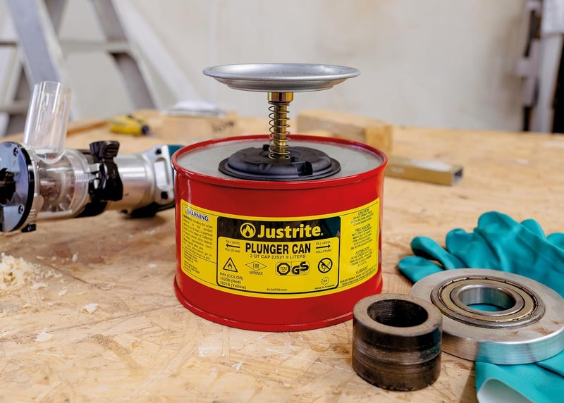 Justrite Plunger Can, 1/2 Gallon Capacity, Galvanized Steel Construction - Image 3