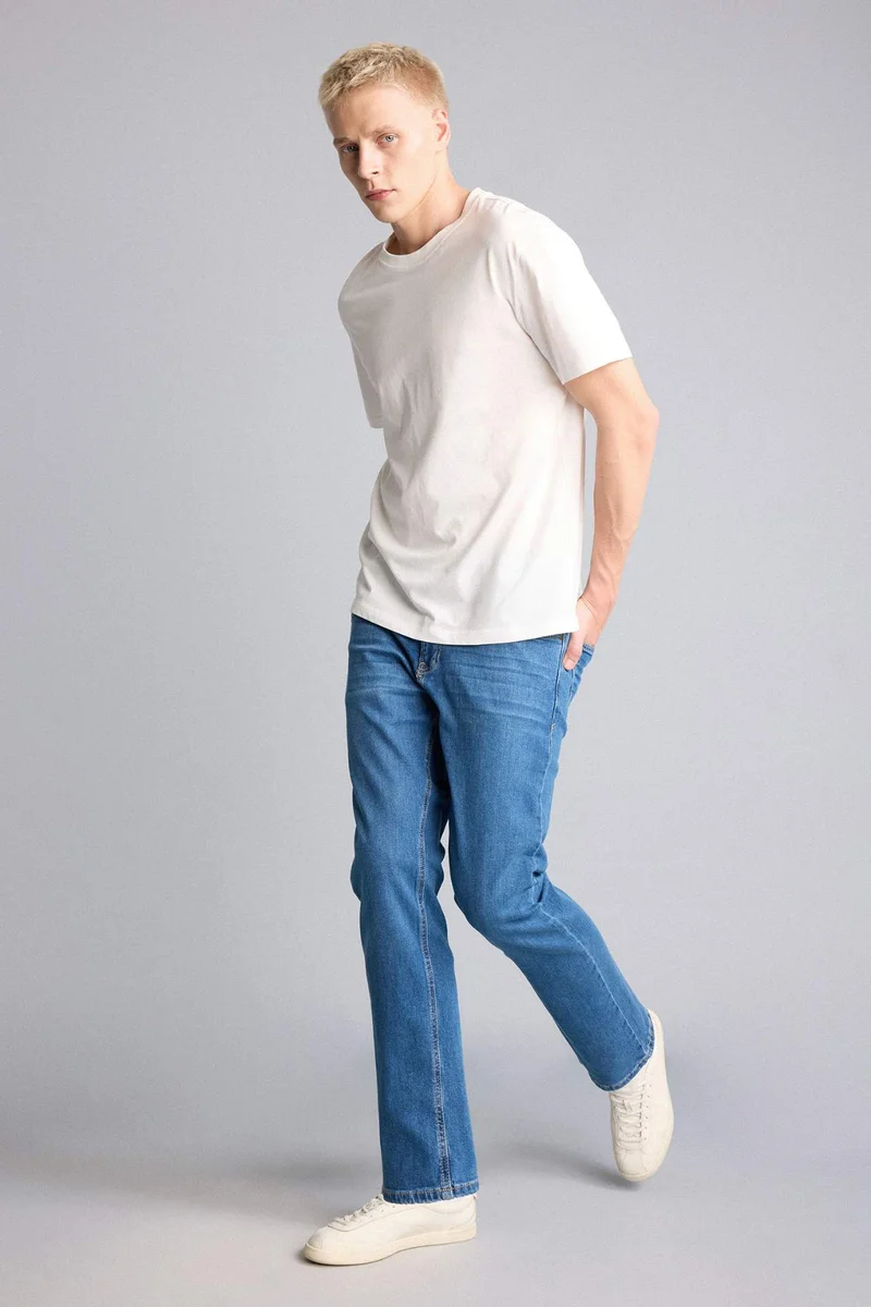 DeFacto Sergio Regular Fit Normal Waist Straight Leg Trousers