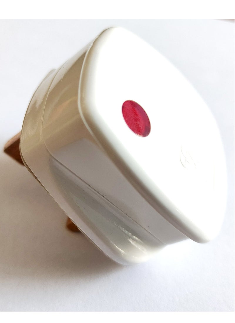 13A 3 Pin Fused Plug With Indicator Light White