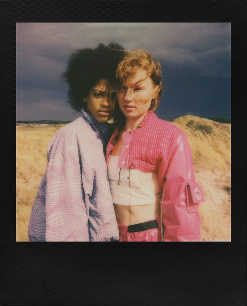 Polaroid Go Color Film - Black Frame (16 Photos) (6211) - Only Compatible with Polaroid Go Camera - Image 4