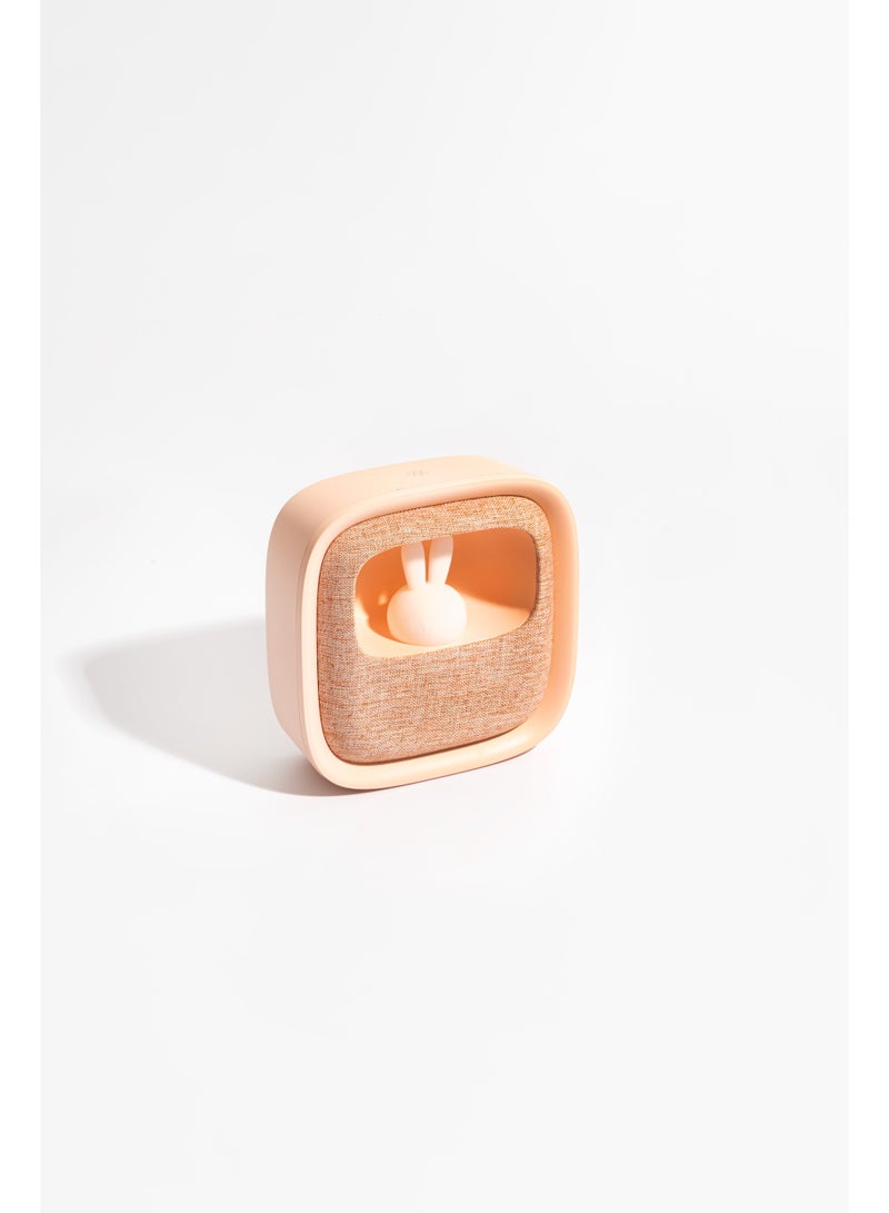 موب ساعة منبه وضوء ليلي بتصميم عصري ولون وردي، مثالية لغرفة النوم أو الأطفال، تجمع بين المنبه والضوء الليلي وسهلة الاستخدام - Image 4