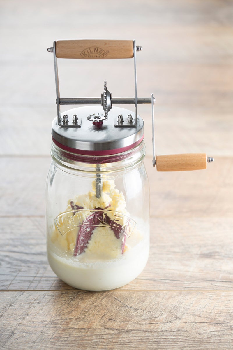 Kilner Premium 1L Airtight Glass Butter Churner for Home Made Butter Making, Whisker Jar for Beating, Blending, Whipping | Includes Hand Crank, Acacia Wood Handle & Stainless Steel Gear - Image 4
