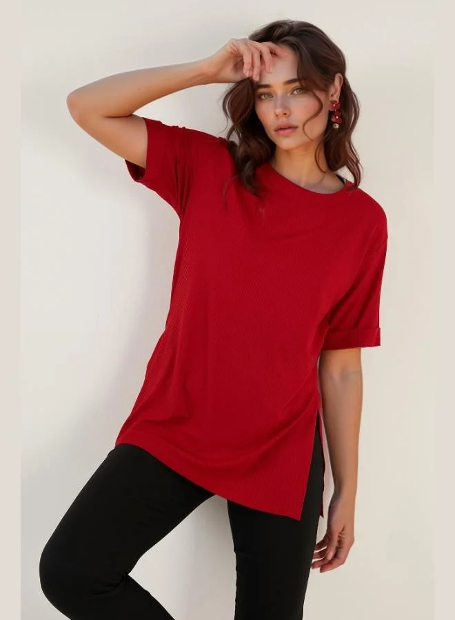 ليلا بلوزة نسائية ليلا بقصة واسعة وياقة دائرية وفتحة جانبية