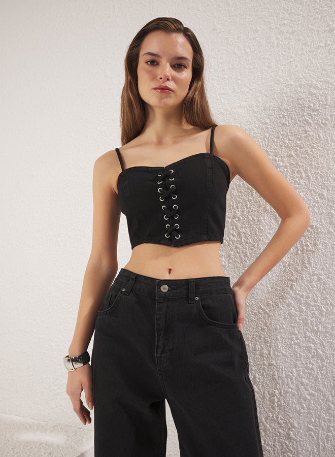 trendyol Black Eyelet Tie Detail Sweetheart Neck Fitted Crop Denim Bustier - Image 2