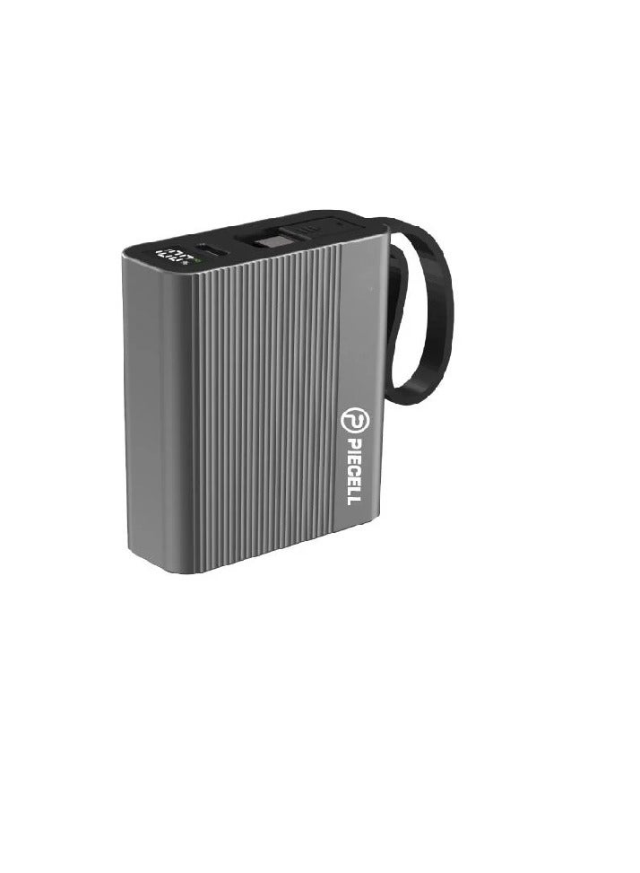 بايسيل باور بانك صغير بسعة 20000 مللي أمبير وقوة 35 واط من العلامة التجارية الأمريكية Piecell، مثالي لمرافقتك في جميع رحلاتك، حيث يتميز بتصميم عصري وحجم مناسب للحمل والاستخدام في أي مكان.