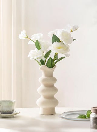 Cream 8