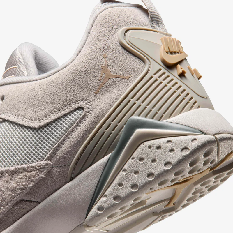 Jordan White Men's MVP 92 Shoes for Men | Best Price UAE