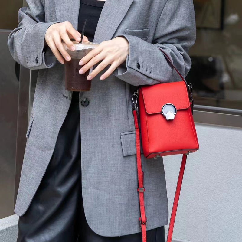 Genuine Leather Mobile Phone Korean Fashion Crossbody All-Match Large Screen Mobile Phone Round Hardware Handbag - Image 4