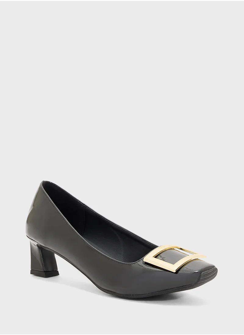 ايلا Low Heeled Pump With Buckle
