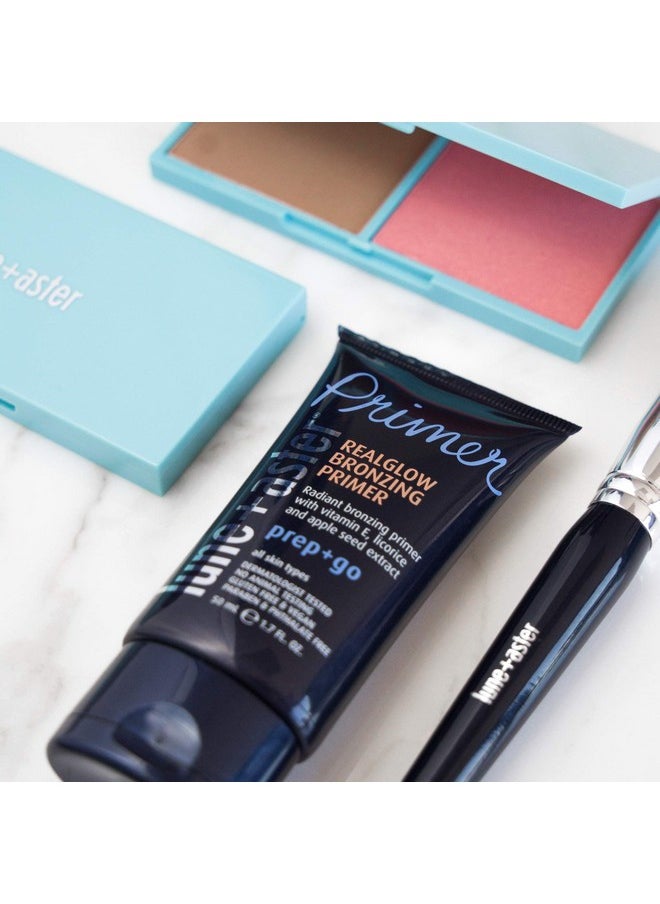 Lune+Aster Lune+Aster RealGlow® Bronzing Primer - Lightweight primer with sheer bronze light diffusers creates a healthy bronzed glow  - Image 4