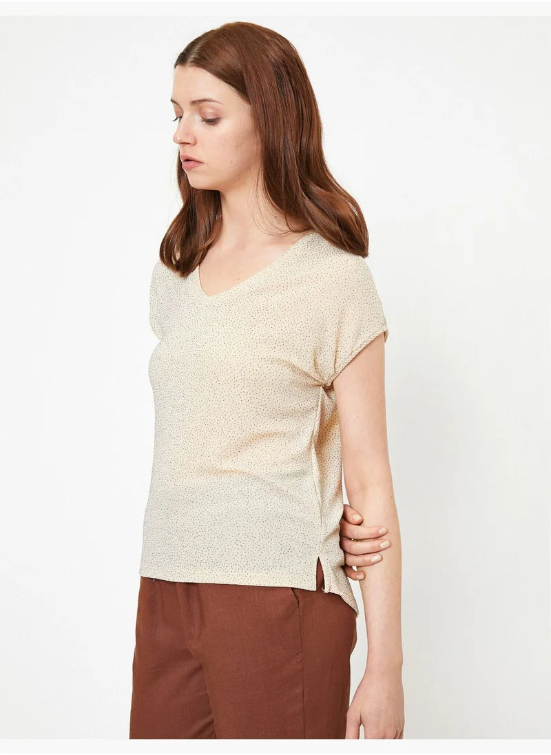 كوتون V Neck T-Shirt