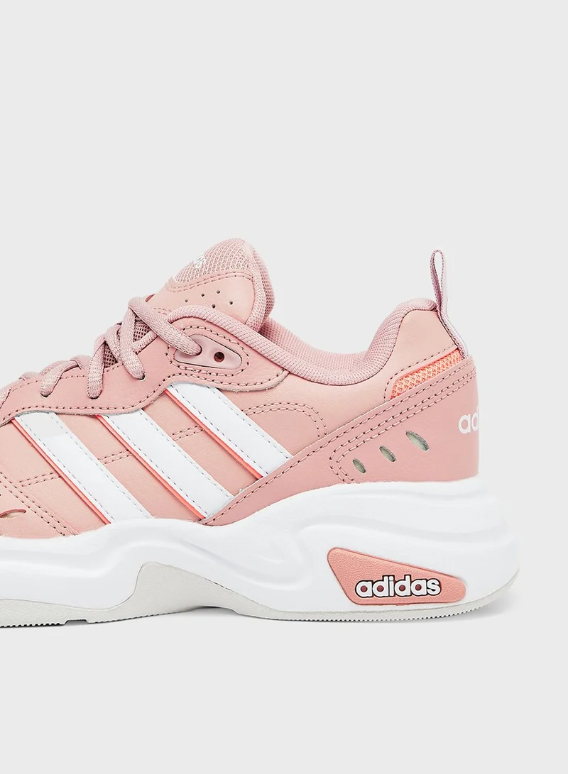 adidas حذاء فندامنتل باسكتبول