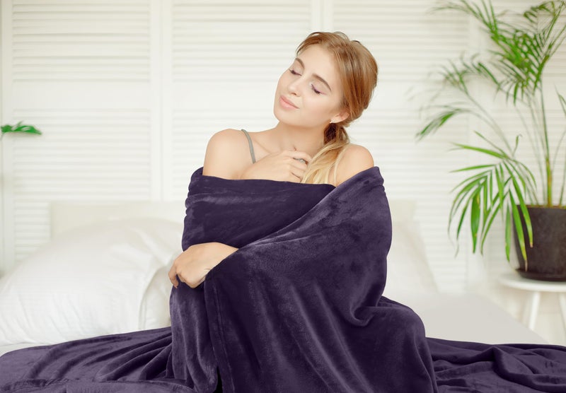 Utopia Bedding Fleece Blanket Twin Size Purple 300GSM Luxury Anti-Static Fuzzy Soft Microfiber Bed Blanket (60x80 Inch) - Image 4