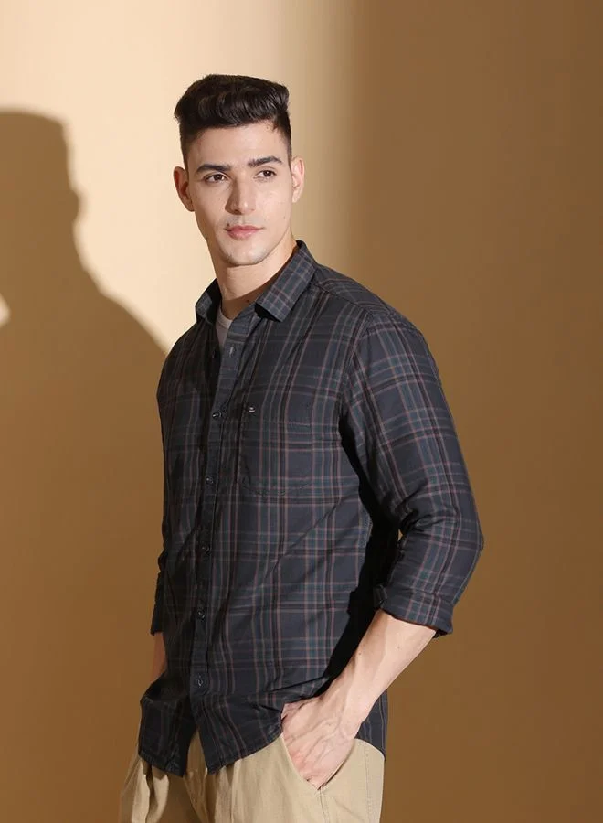 شركة المرآب الهندية Men Slim Fit Checkered Full Sleeves Cutaway Collar Casual Shirt