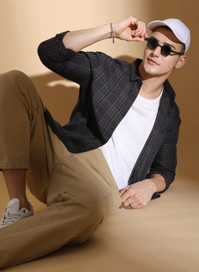 شركة المرآب الهندية Men Slim Fit Checkered Full Sleeves Cutaway Collar Casual Shirt