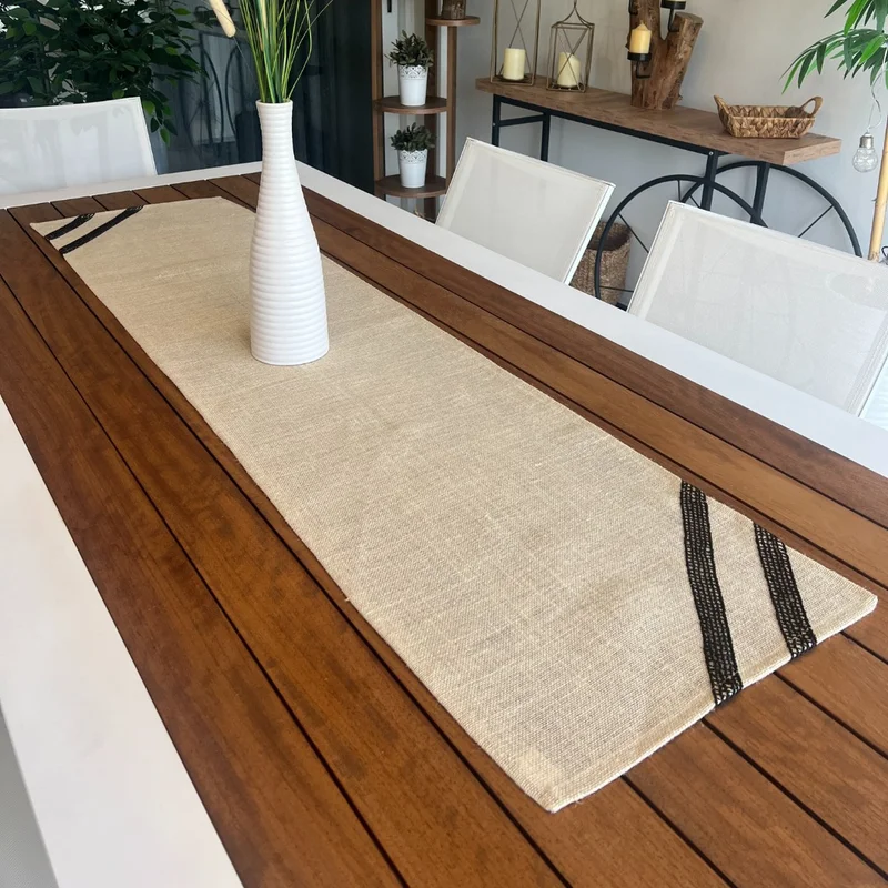 Desenİzmir PatternIzmir Black Embroidered Linen Linen Runner Cover